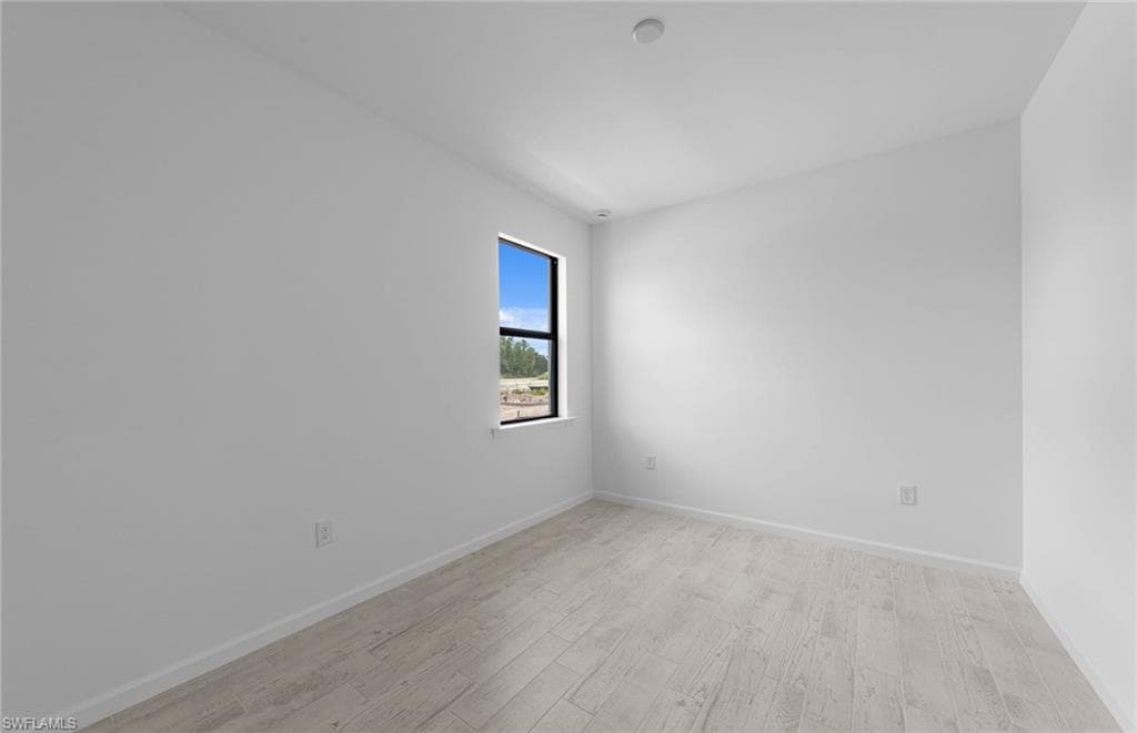 2049 Terreno BLVD-15
