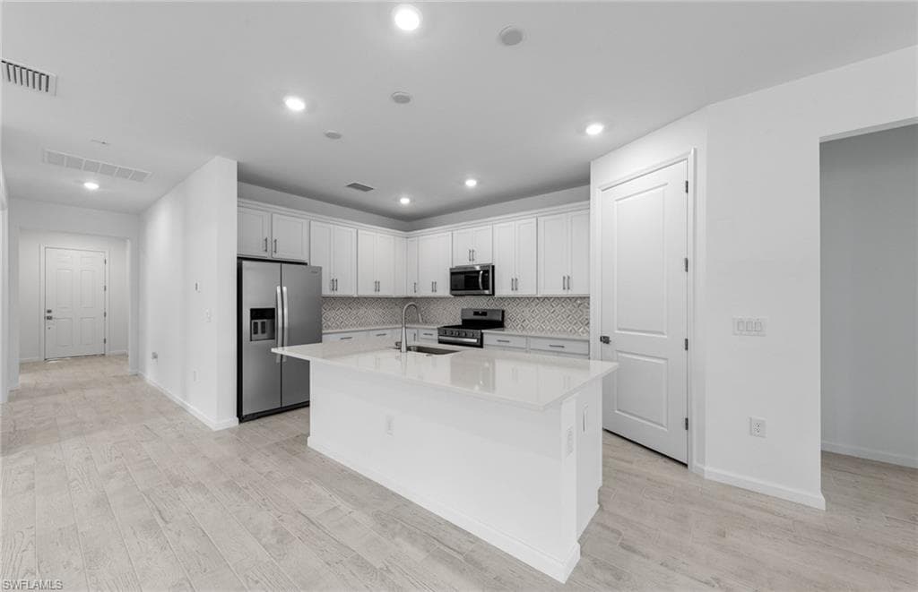 2049 Terreno BLVD-8