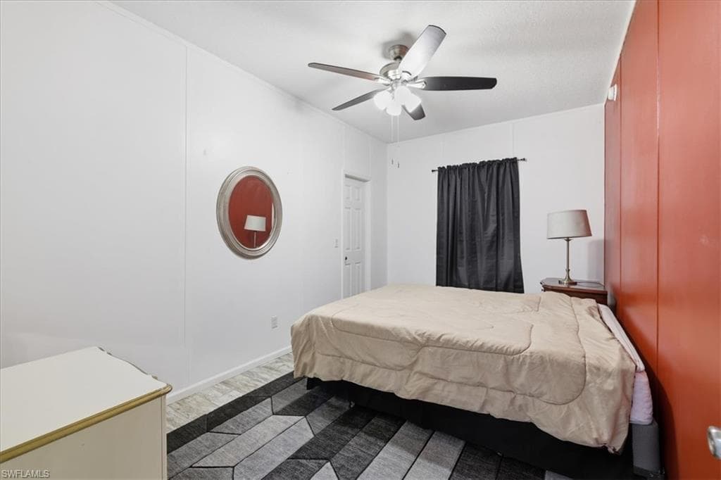 375 N Estribo ST-23
