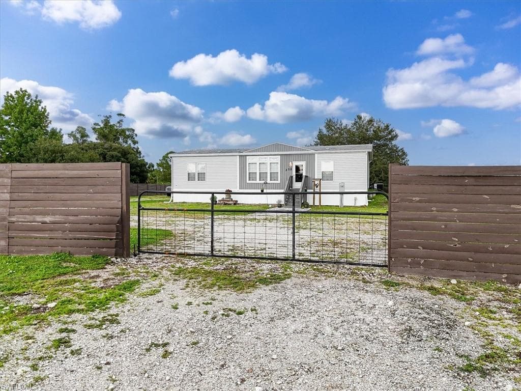 375 N Estribo ST-3