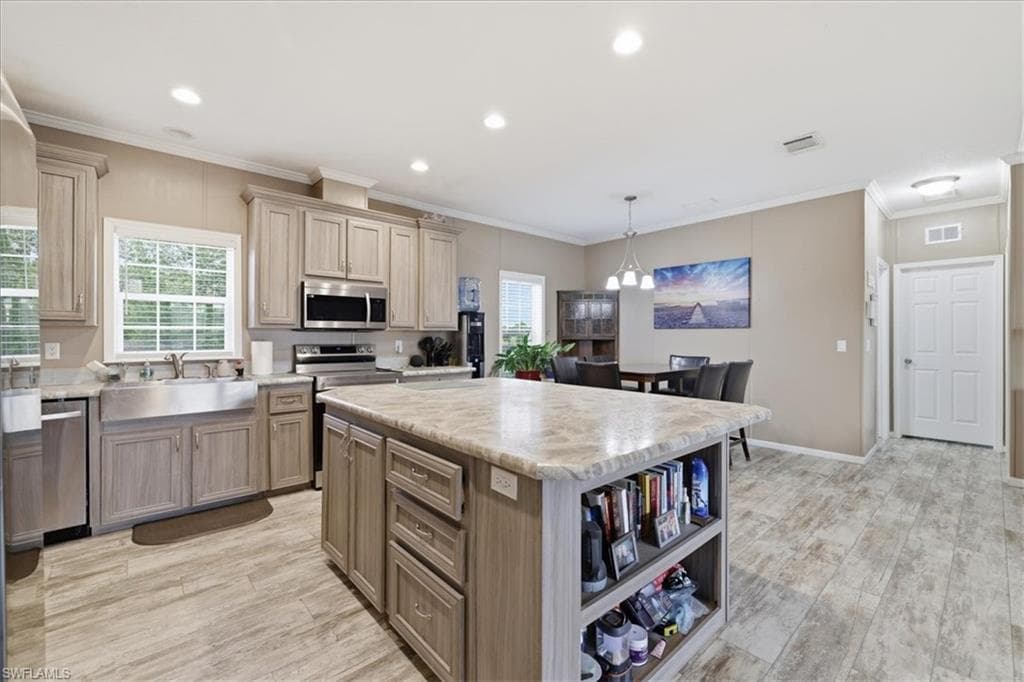 375 N Estribo ST-9