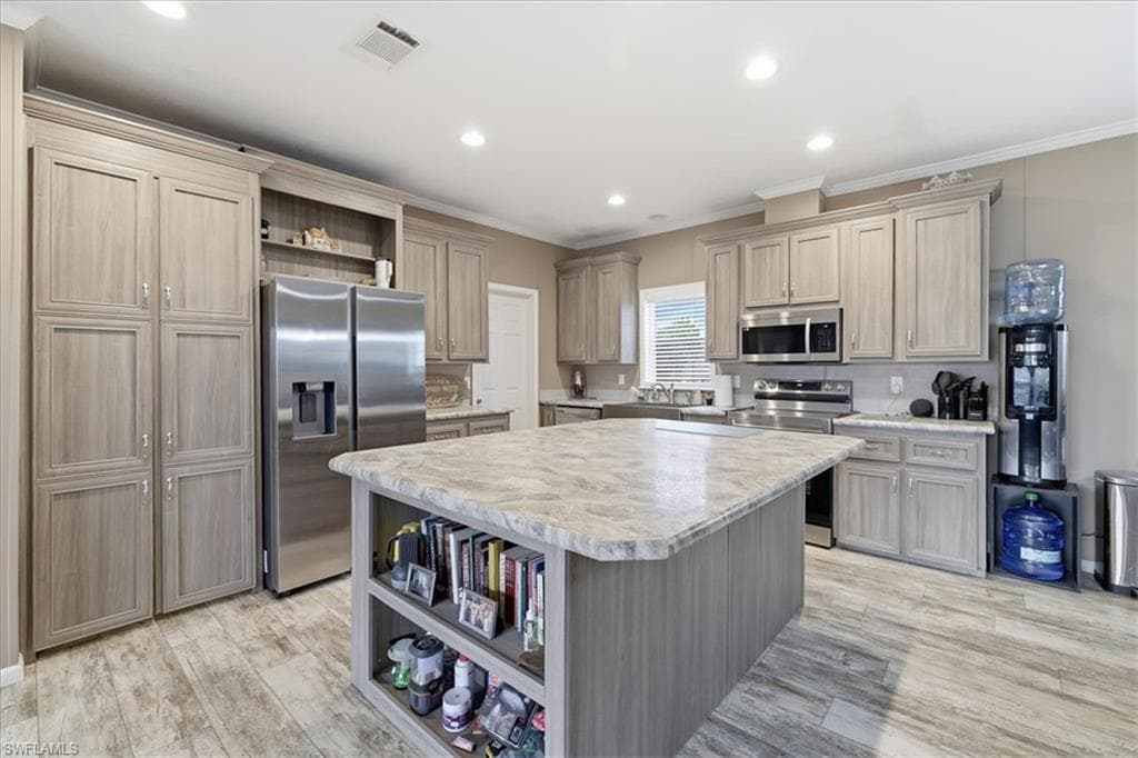 375 N Estribo ST-8