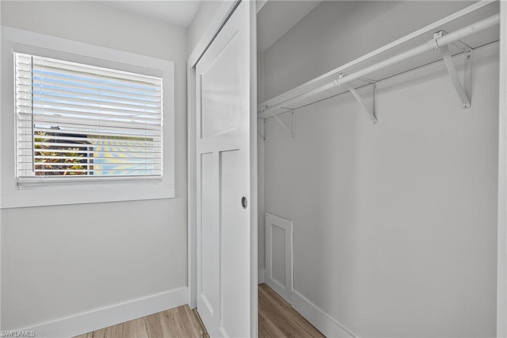 4957 Sorrento CT-24