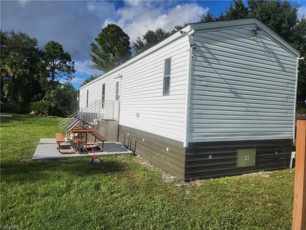 330 N Cabbage Palm ST-2