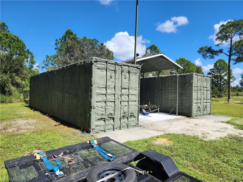 330 N Cabbage Palm ST-25