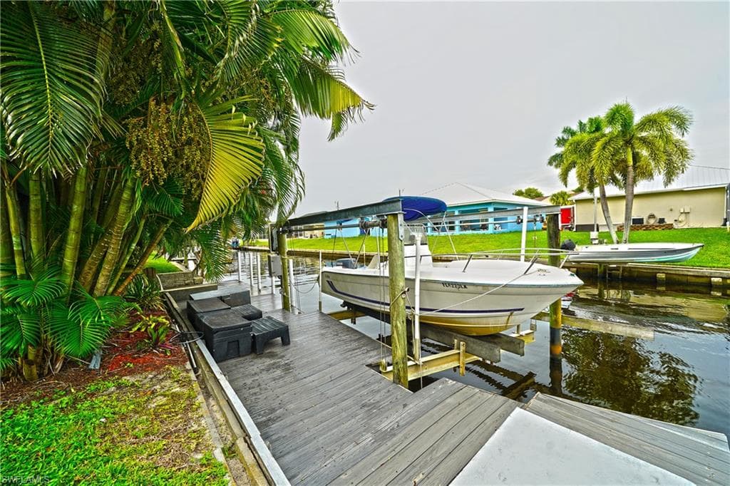 7228 Reymoor DR-4