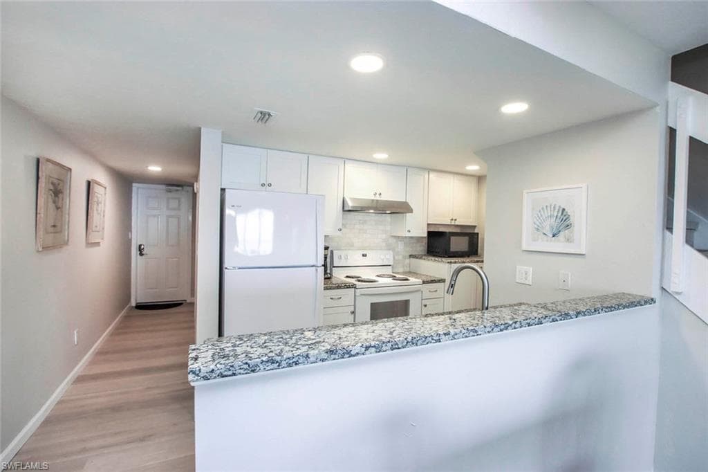 5321 Bayside Villas-17
