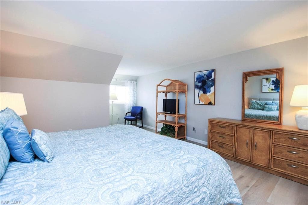 5321 Bayside Villas-24