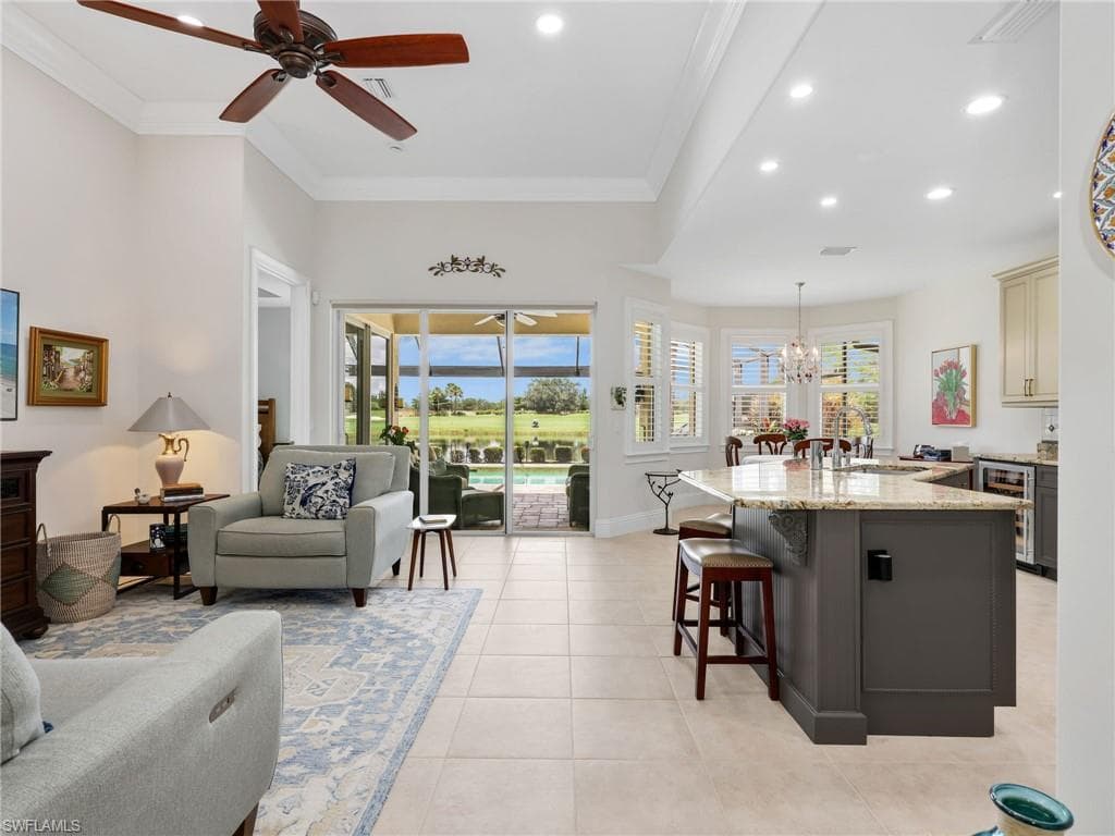 10842 Tiberio DR-9
