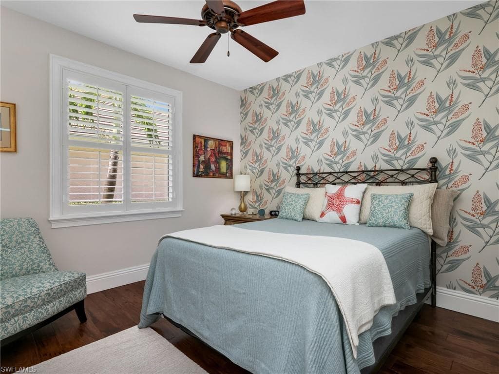 10842 Tiberio DR-29