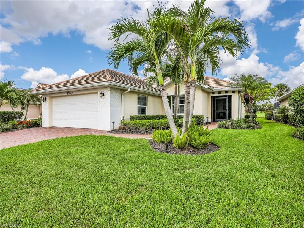 10842 Tiberio DR-4