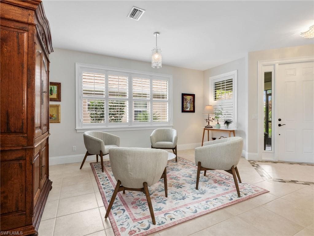 10842 Tiberio DR-8
