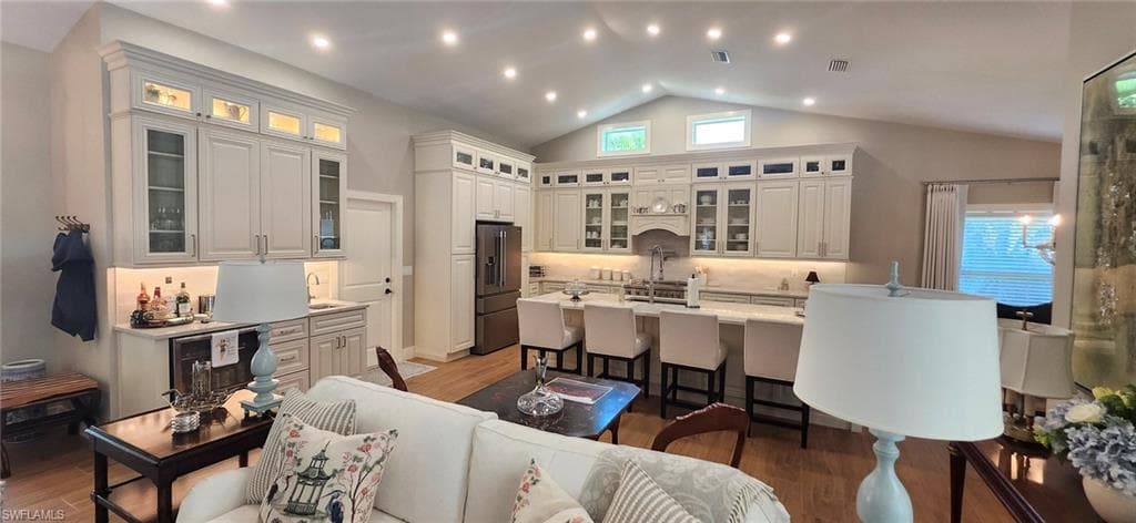 5549 Foxhunt WAY-10
