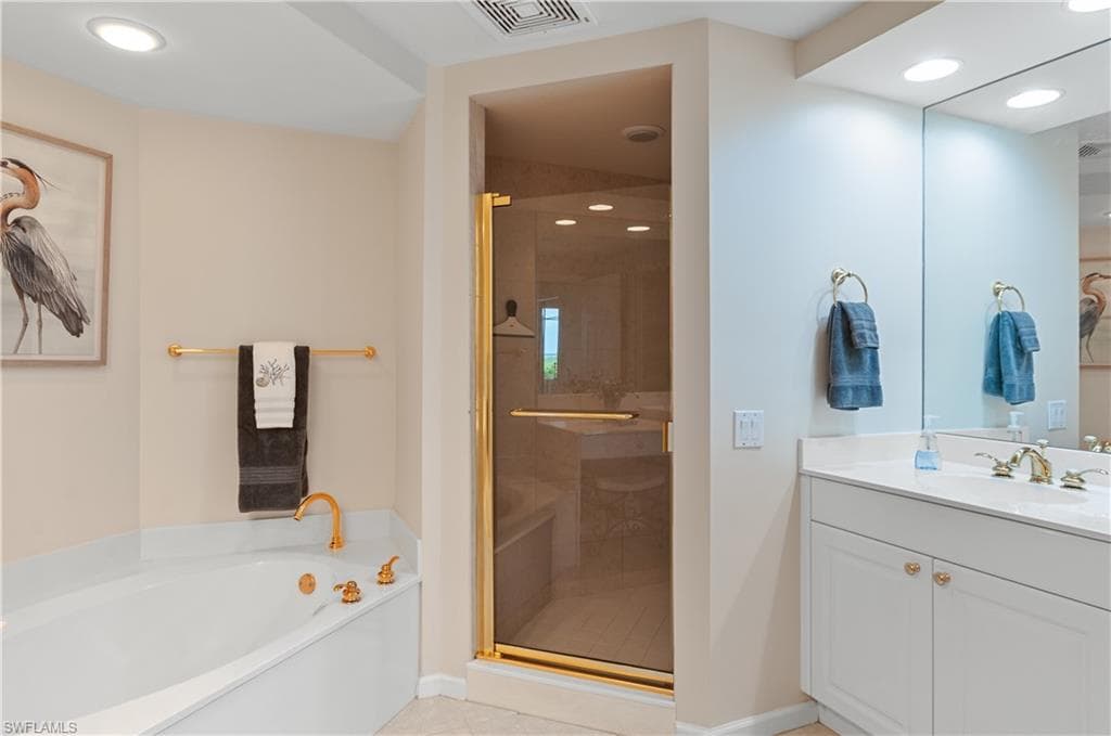 23650 Via Veneto BLVD 404-17