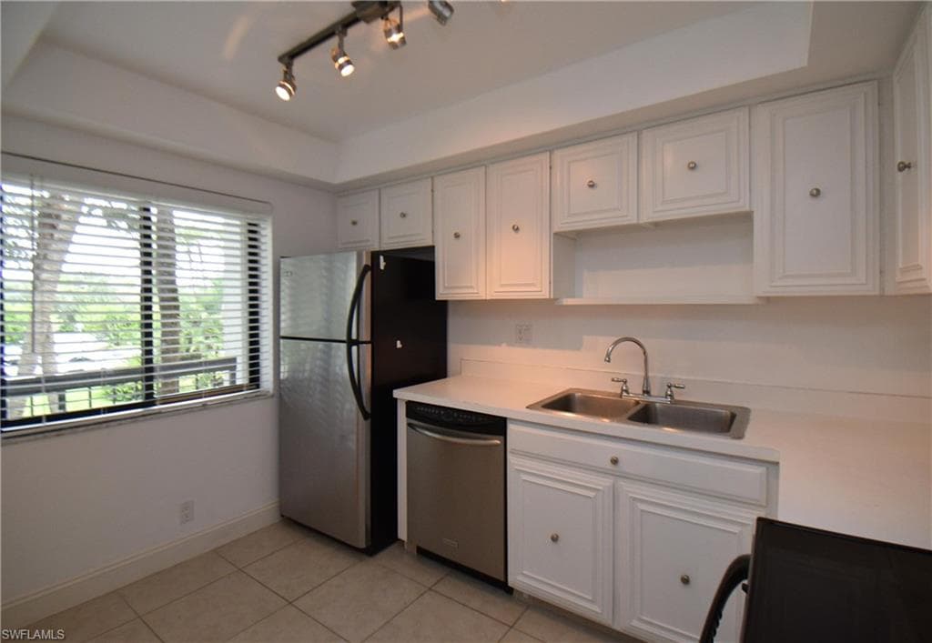 3050 Presidential WAY 205-7