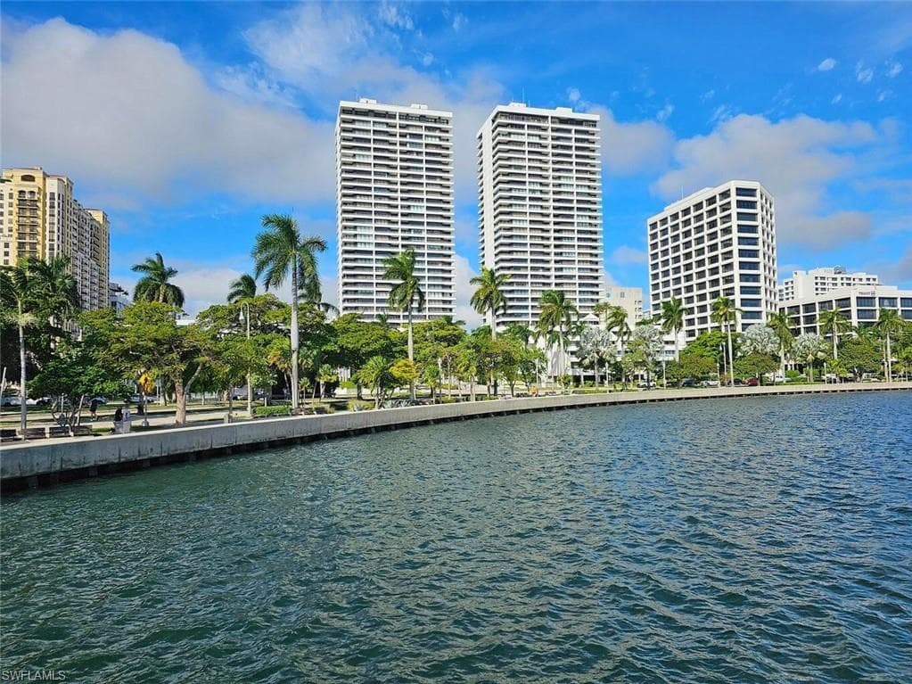 3050 Presidential WAY 205-19
