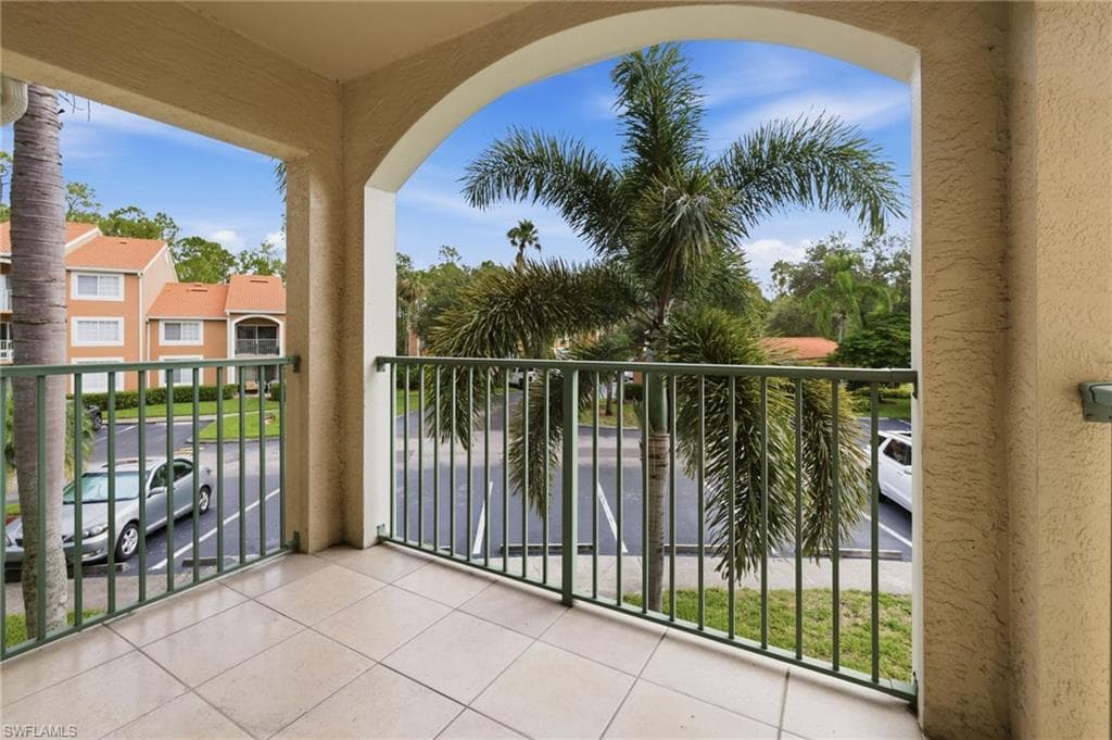 1265 Wildwood Lakes BLVD 207-30