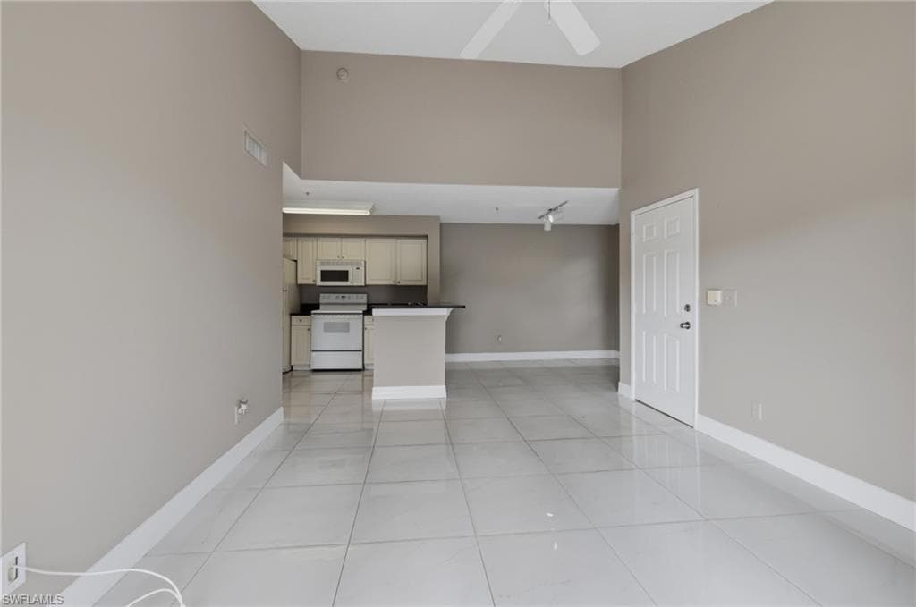 1265 Wildwood Lakes BLVD 207-11