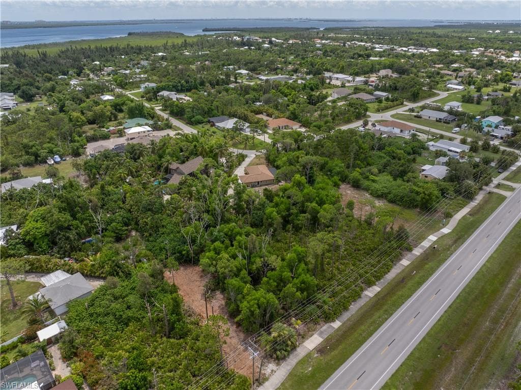 5750 Stringfellow RD-7