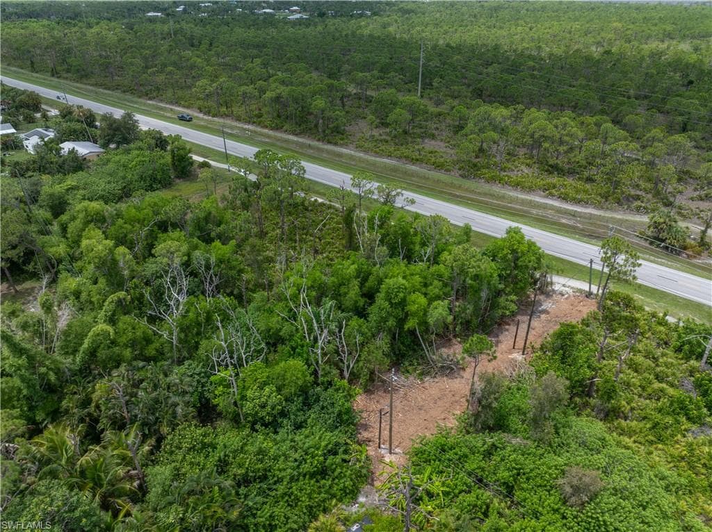 5750 Stringfellow RD-11