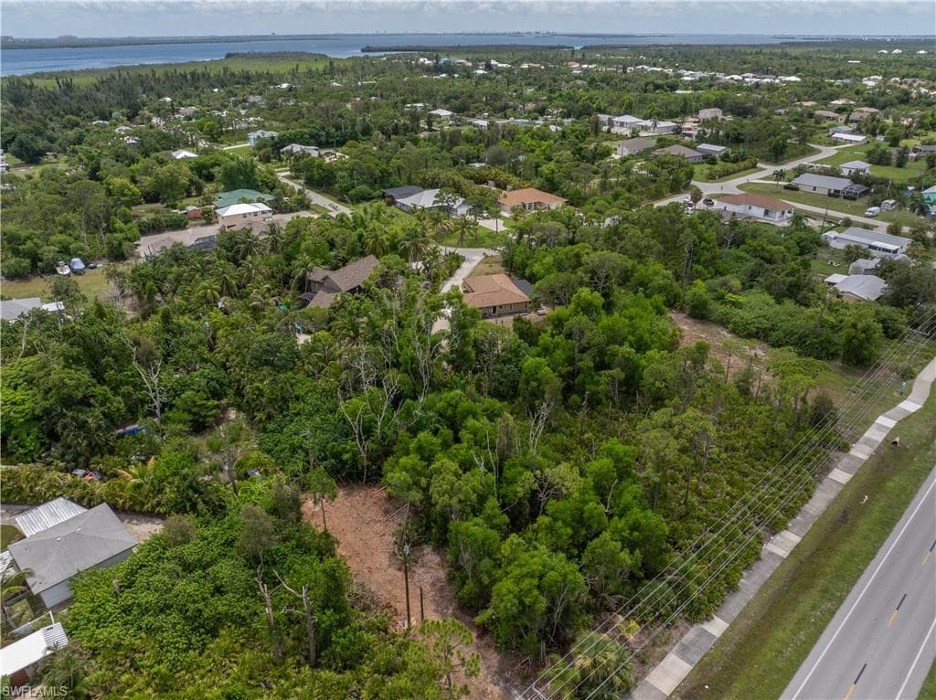 5750 Stringfellow RD-8