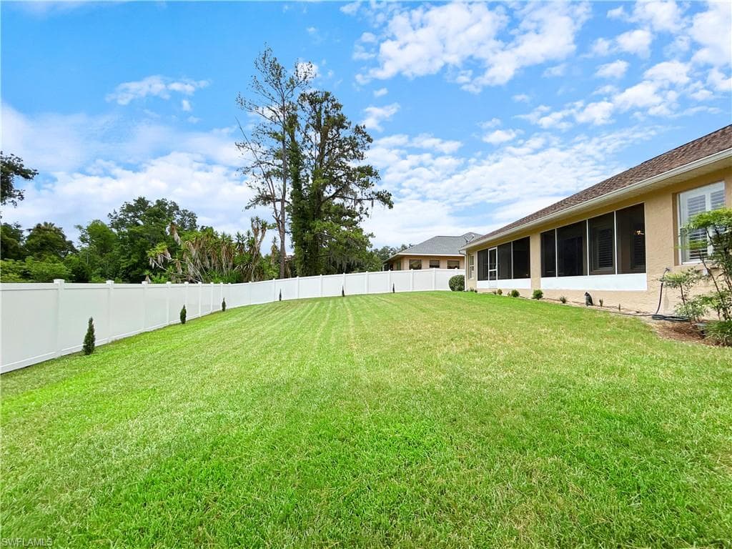 2716 20th AVE-22