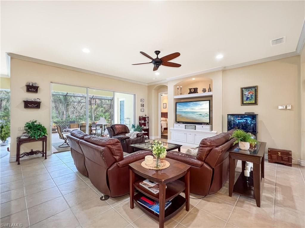 3290 Shady Bend WAY-2