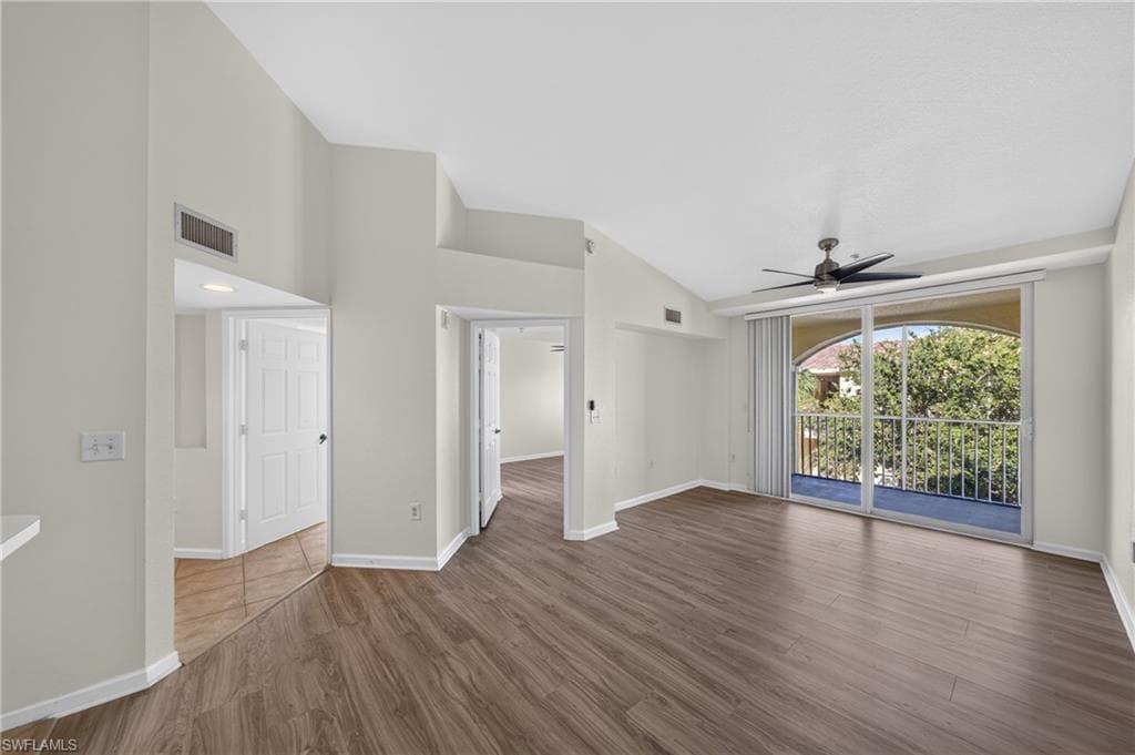 4122 Residence DR 121-2