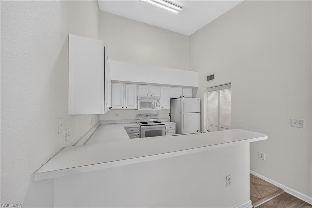 4122 Residence DR 121-7