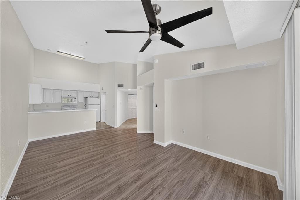 4122 Residence DR 121-3