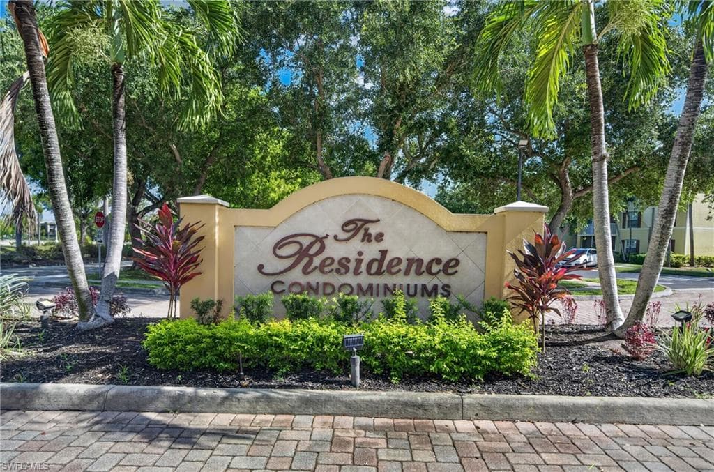 4122 Residence DR 121-20
