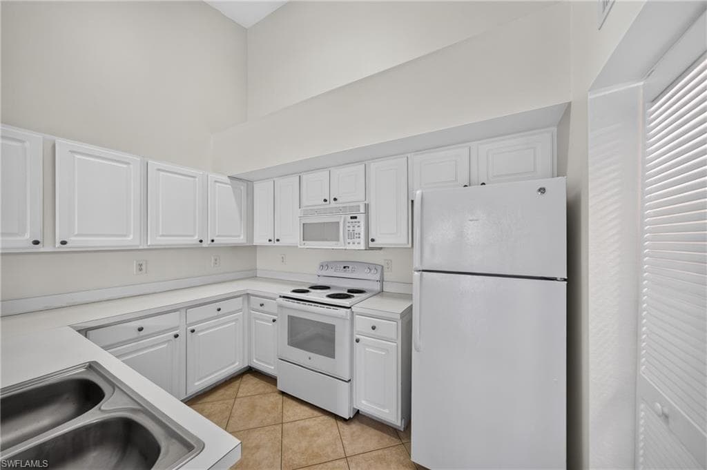 4122 Residence DR 121-10