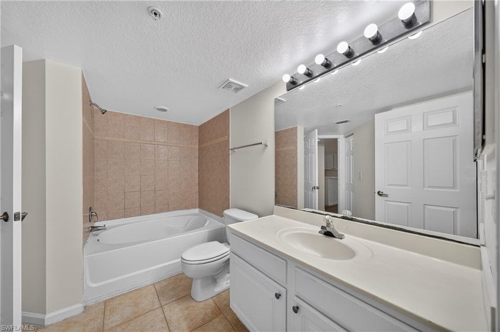 4122 Residence DR 121-14