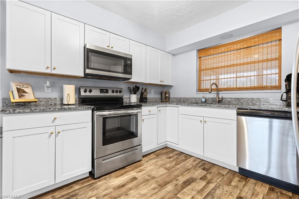1930 Oakley AVE-4