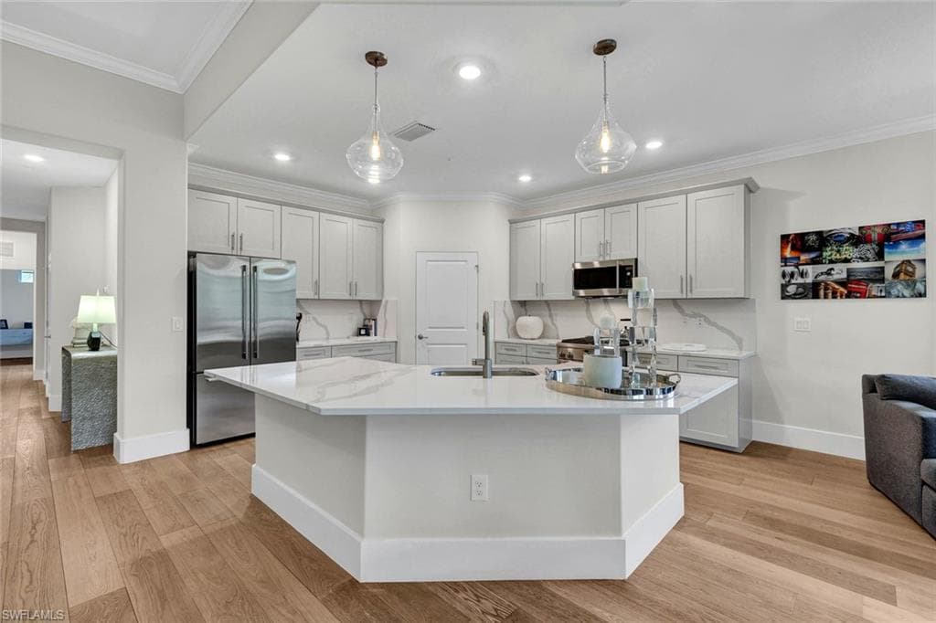 16356 Viansa WAY 201-6