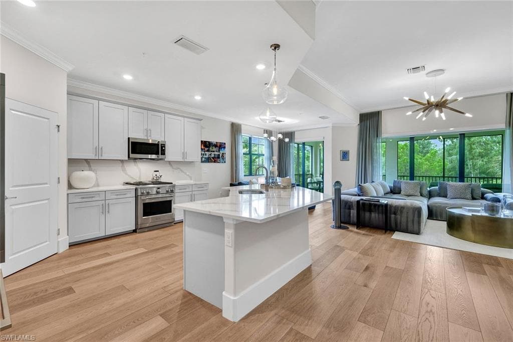 16356 Viansa WAY 201-8