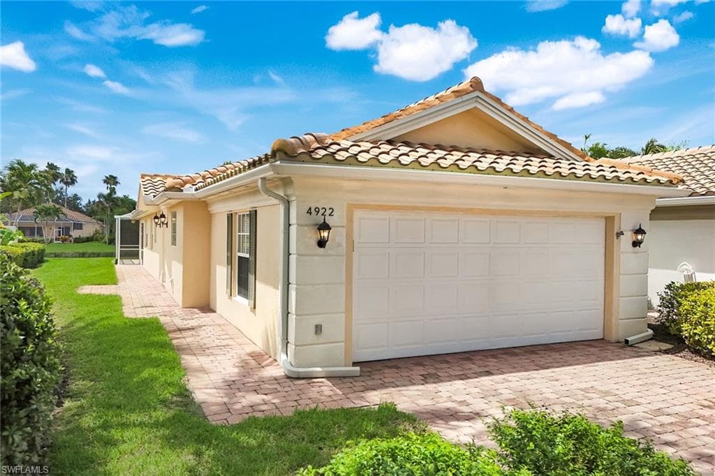 4922 Kingston WAY-1