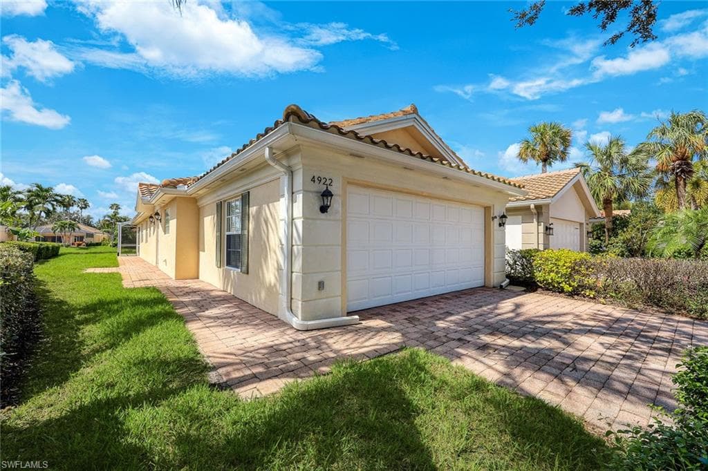 4922 Kingston WAY-37