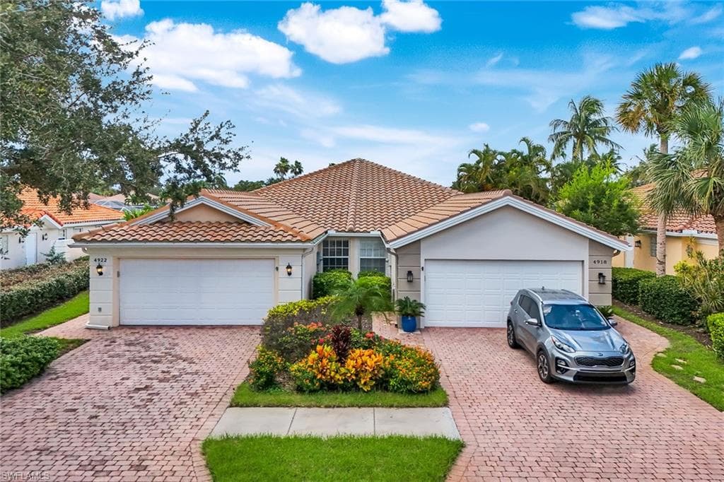 4922 Kingston WAY-39