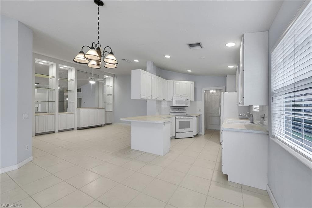 4922 Kingston WAY-3