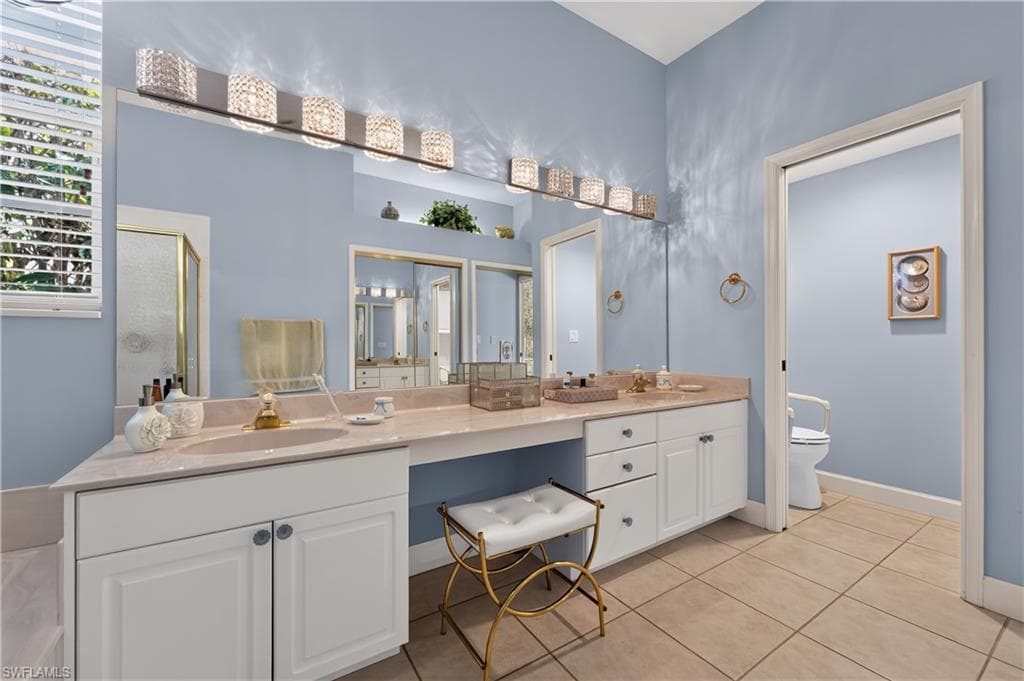2317 Island Cove CIR N-24