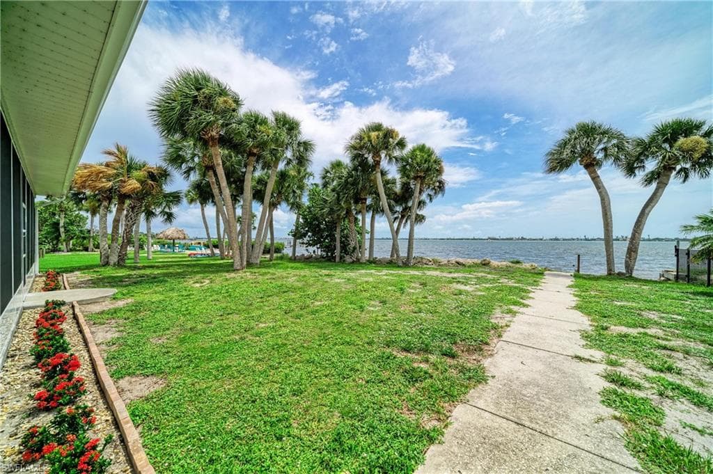 211 Bahia Vista DR-42