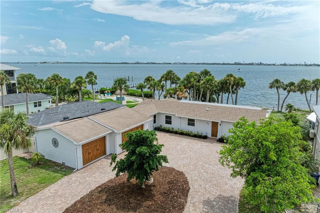 211 Bahia Vista DR-5