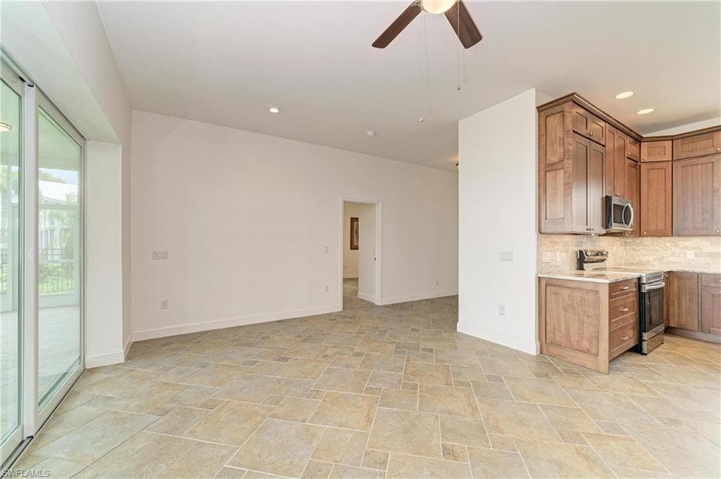 211 Bahia Vista DR-10