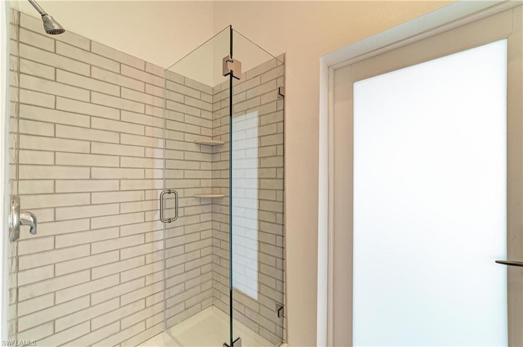 211 Bahia Vista DR-31