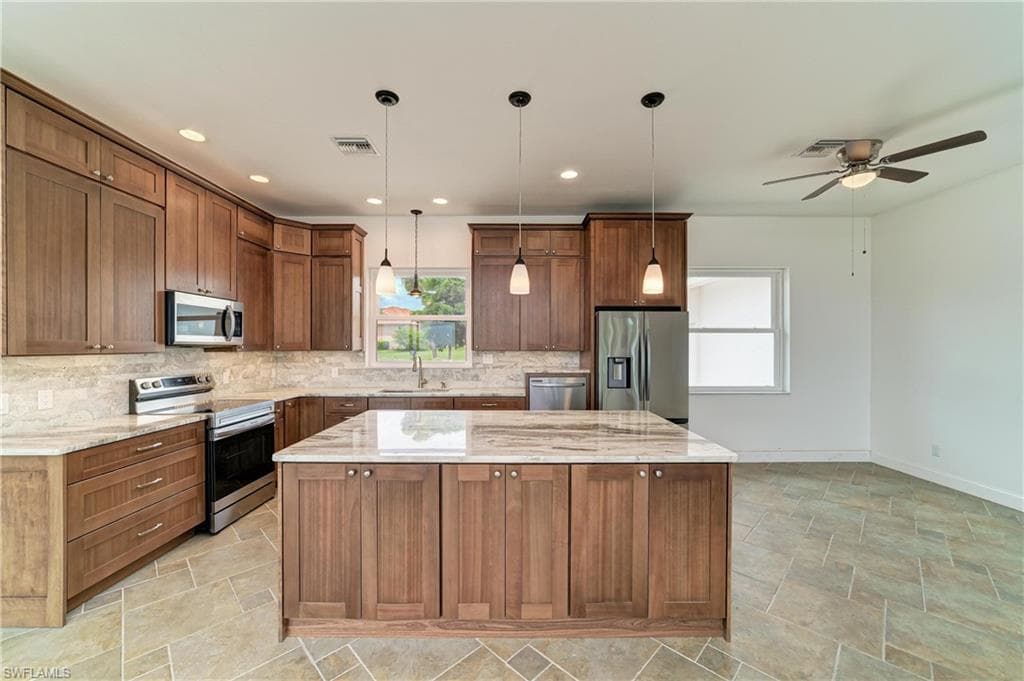 211 Bahia Vista DR-21