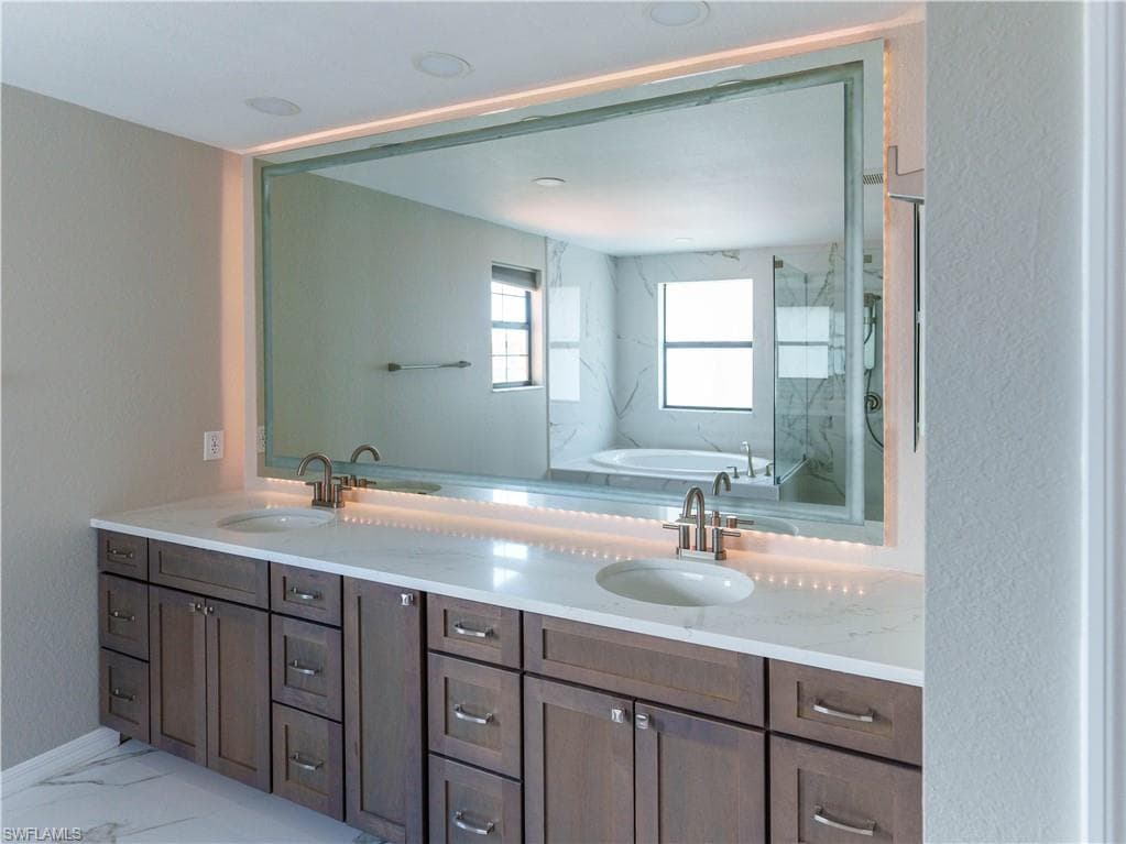 1588 Vizcaya LN-27