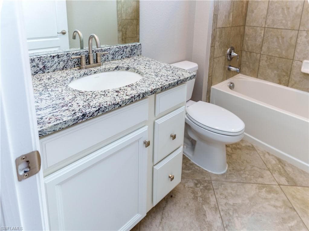 1588 Vizcaya LN-33