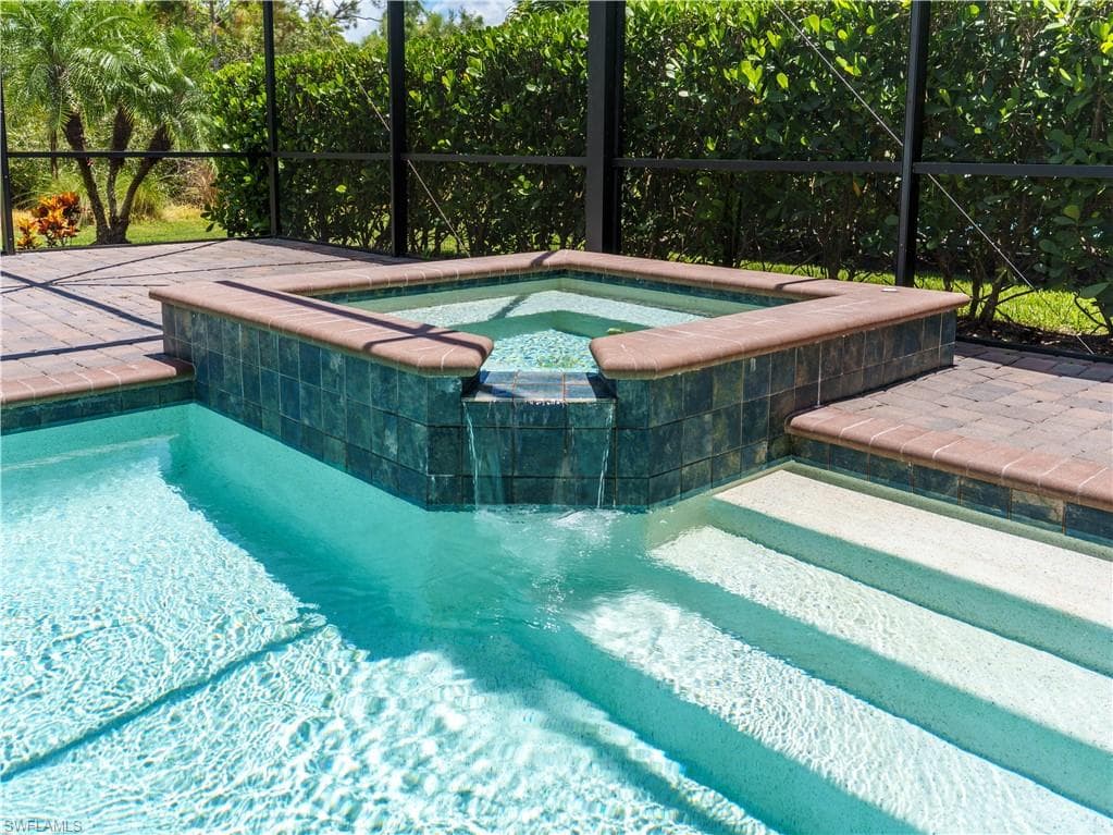 1588 Vizcaya LN-18