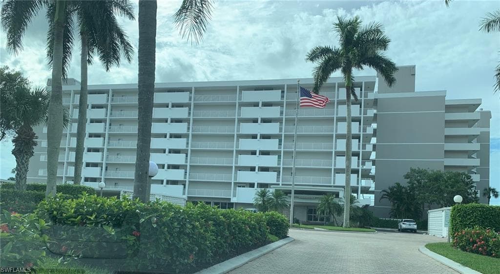 3443 Gulf Shore BLVD N 506-4